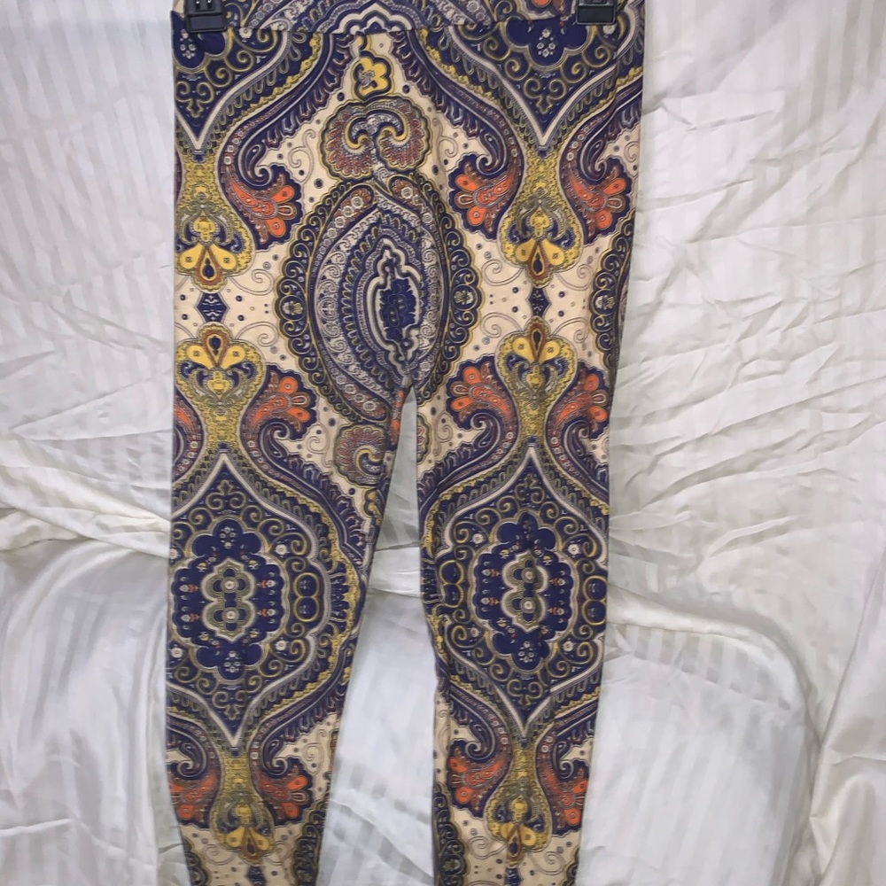 Pattern Design Leggings